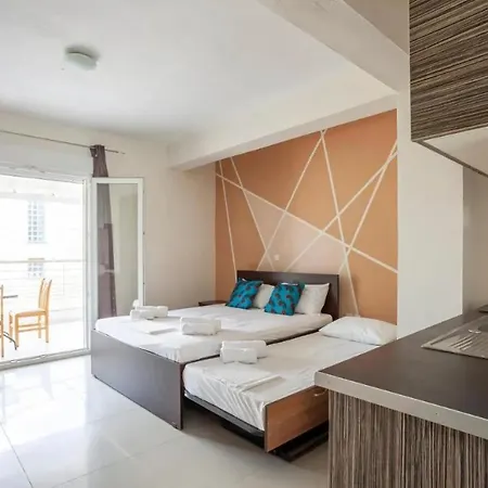 Nikiforos Aparthotel *