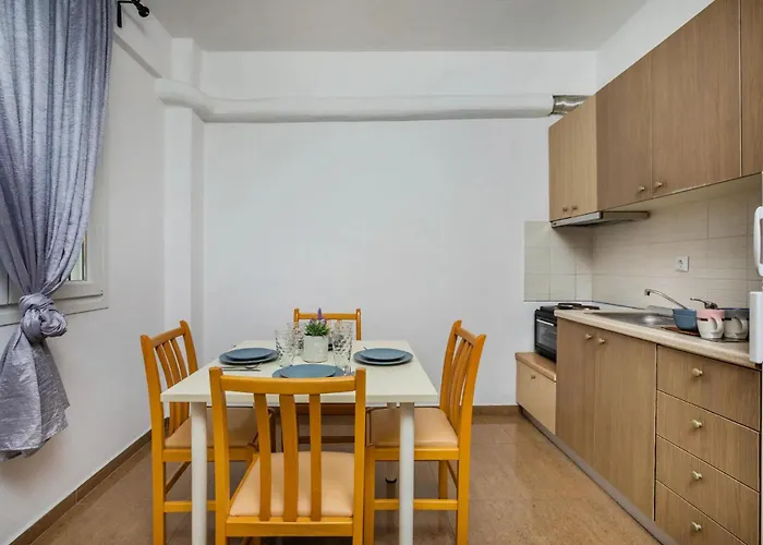 Aparthotel Nikiforos 3*