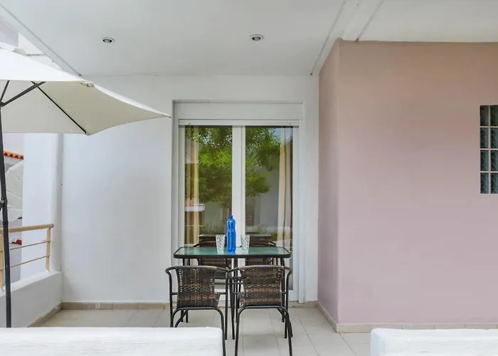 Nikiforos Aparthotel